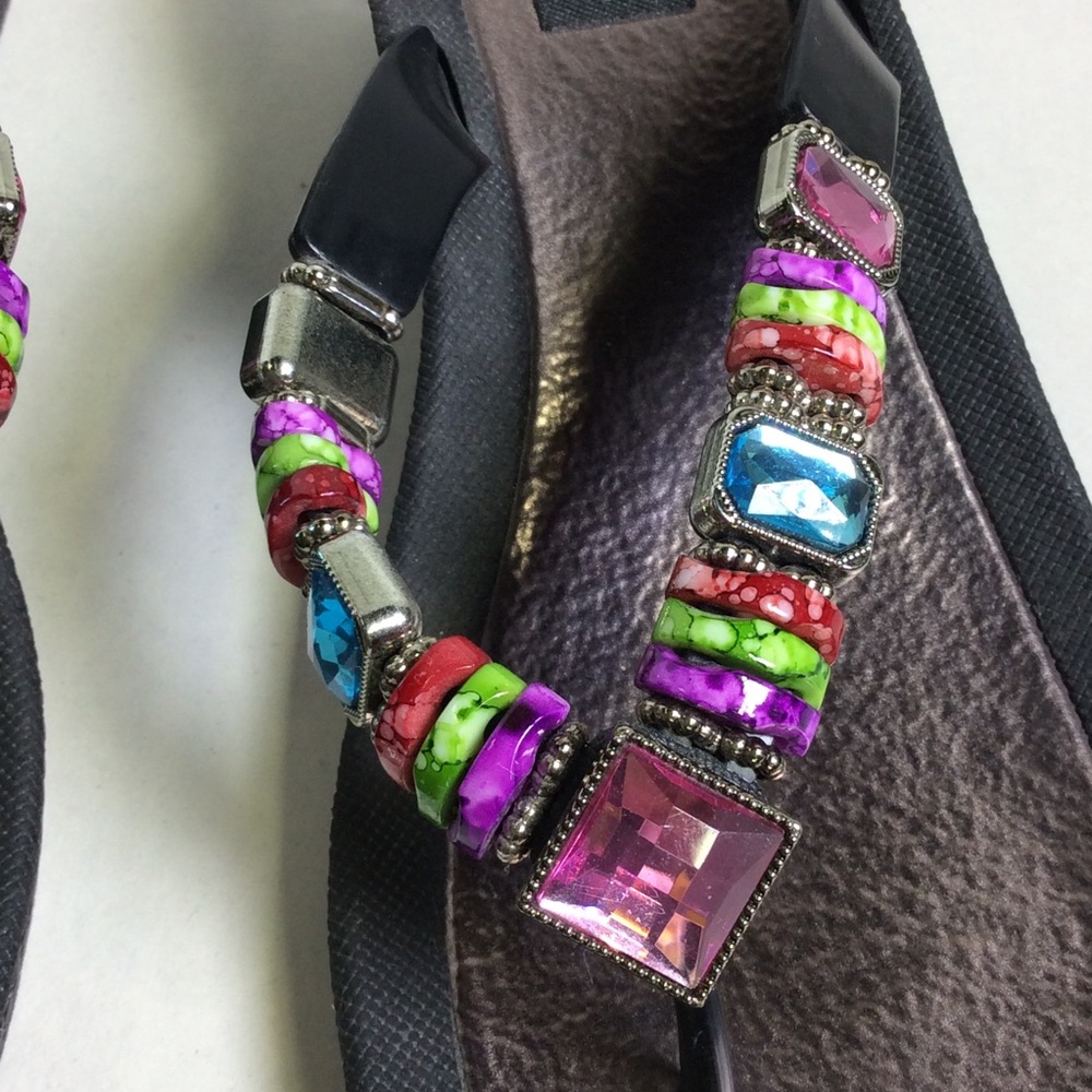 Grandco Women’s Rainbow Jeweled Sandals, Sz 8 - Picture 11 of 14